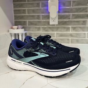 Brooks Ghost 14 Running Shoes. Women’s Size 9.5  Color  Blue